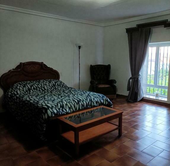 مبيت وإفطار Casa De Familia Estela