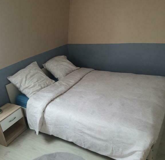 ベッドアンドブレックファースト Chambre D Hote Avec D Autre Voyageur