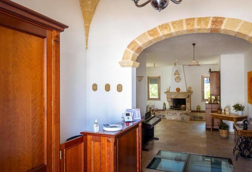 ベッドアンドブレックファースト Villa Giardino Delle Zie  Possibilità Di Servizio Mezza Pensione Cena Al Tavolo Colazione Vicino Osp