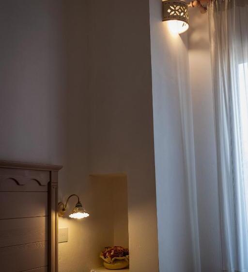 ベッドアンドブレックファースト Villa Giardino Delle Zie  Possibilità Di Servizio Mezza Pensione Cena Al Tavolo Colazione Vicino Osp