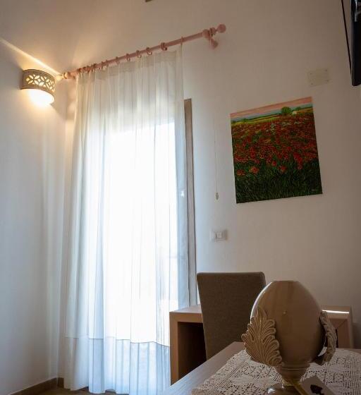 ベッドアンドブレックファースト Villa Giardino Delle Zie  Possibilità Di Servizio Mezza Pensione Cena Al Tavolo Colazione Vicino Osp