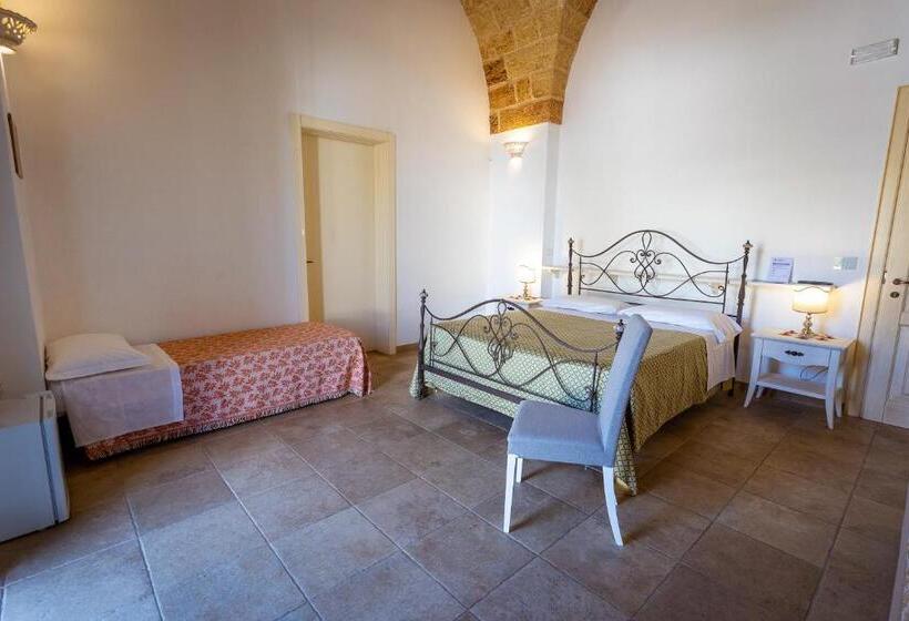 Bed and Breakfast Villa Giardino Delle Zie  Possibilità Di Servizio Mezza Pensione Cena Al Tavolo Colazione Vicino Osp