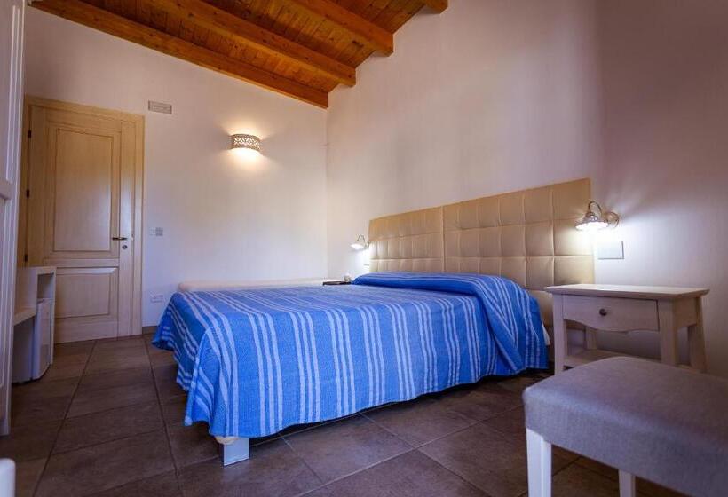 ベッドアンドブレックファースト Villa Giardino Delle Zie  Possibilità Di Servizio Mezza Pensione Cena Al Tavolo Colazione Vicino Osp