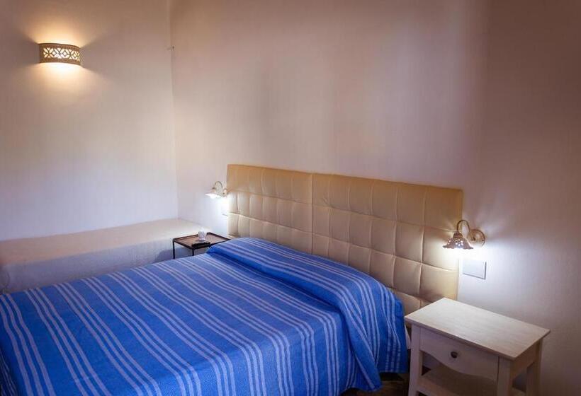 Bed and Breakfast Villa Giardino Delle Zie  Possibilità Di Servizio Mezza Pensione Cena Al Tavolo Colazione Vicino Osp