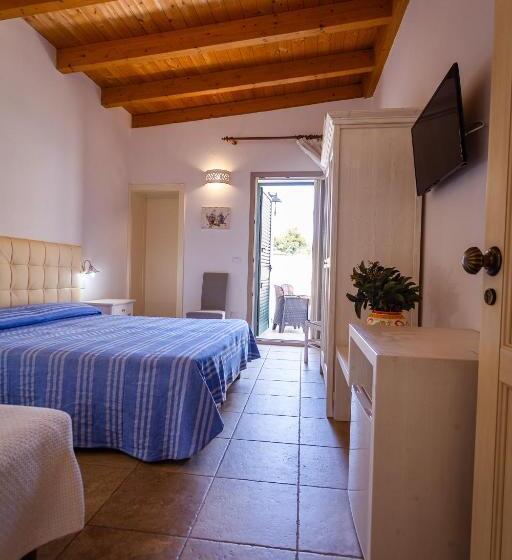 ベッドアンドブレックファースト Villa Giardino Delle Zie  Possibilità Di Servizio Mezza Pensione Cena Al Tavolo Colazione Vicino Osp