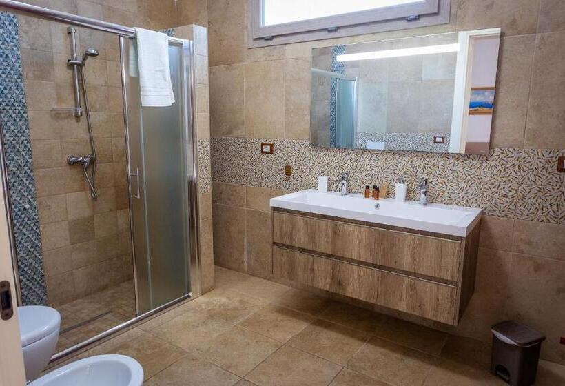 ベッドアンドブレックファースト Villa Giardino Delle Zie  Possibilità Di Servizio Mezza Pensione Cena Al Tavolo Colazione Vicino Osp