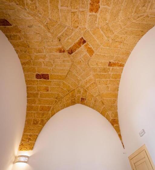 ベッドアンドブレックファースト Villa Giardino Delle Zie  Possibilità Di Servizio Mezza Pensione Cena Al Tavolo Colazione Vicino Osp