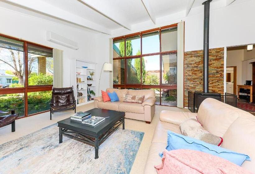 住宿加早餐  Nixon House