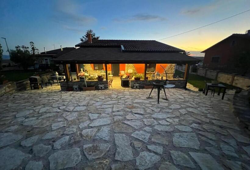 مبيت وإفطار Truni Farm Country House