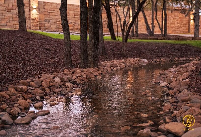 Отель 7744 Ranch