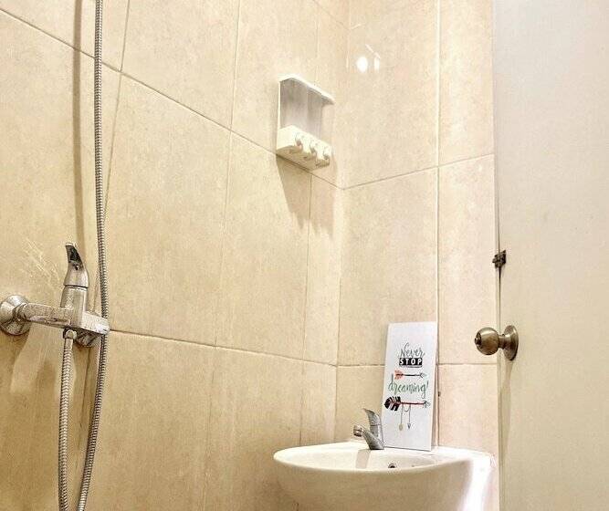 ホテル Behomy Corner Eight Lippo Karawaci