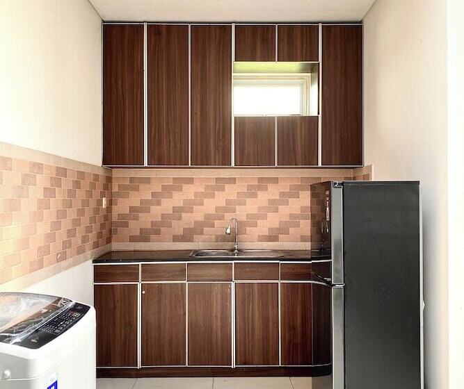 ホテル Behomy Corner Eight Lippo Karawaci