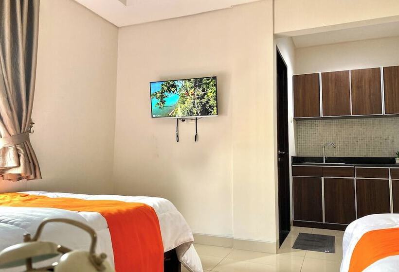 ホテル Behomy Corner Eight Lippo Karawaci