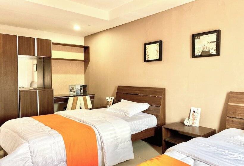 ホテル Behomy Corner Eight Lippo Karawaci