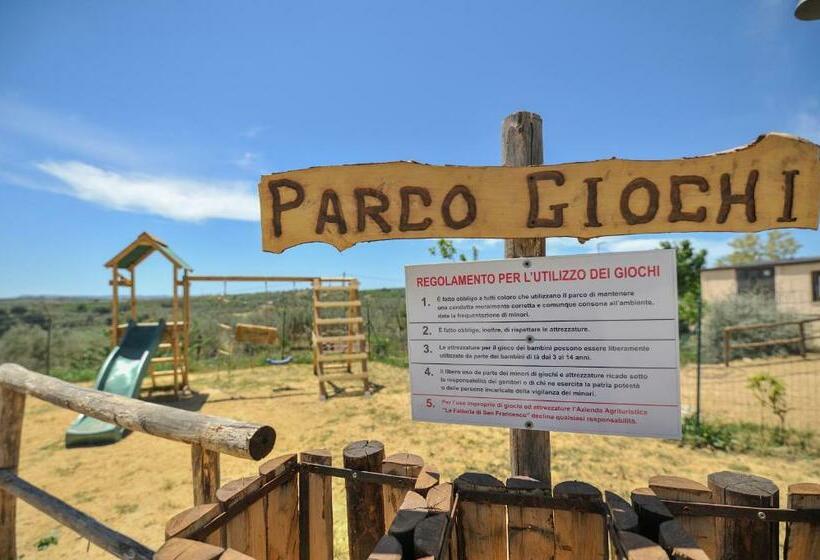 ホテル Fratello Agriturismo La Fattoria Di San Francesco