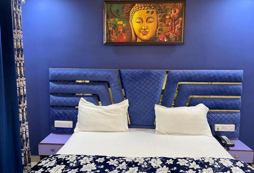 فندق Noida Dreams 144