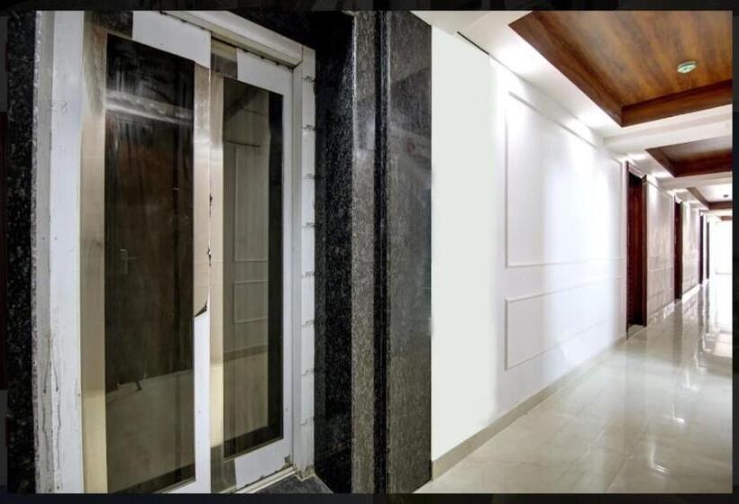 فندق Noida Dreams 144