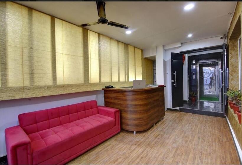 فندق Noida Dreams 144