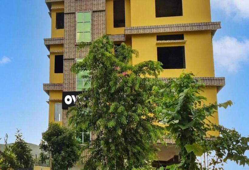 هتل Oyo Flagship 81402 The Brahmaputra Homestay