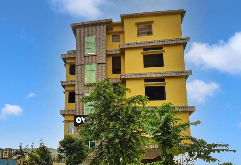 هتل Oyo Flagship 81402 The Brahmaputra Homestay