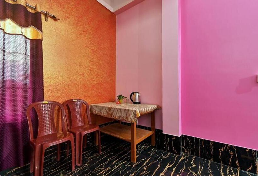 هتل Oyo Flagship 81402 The Brahmaputra Homestay