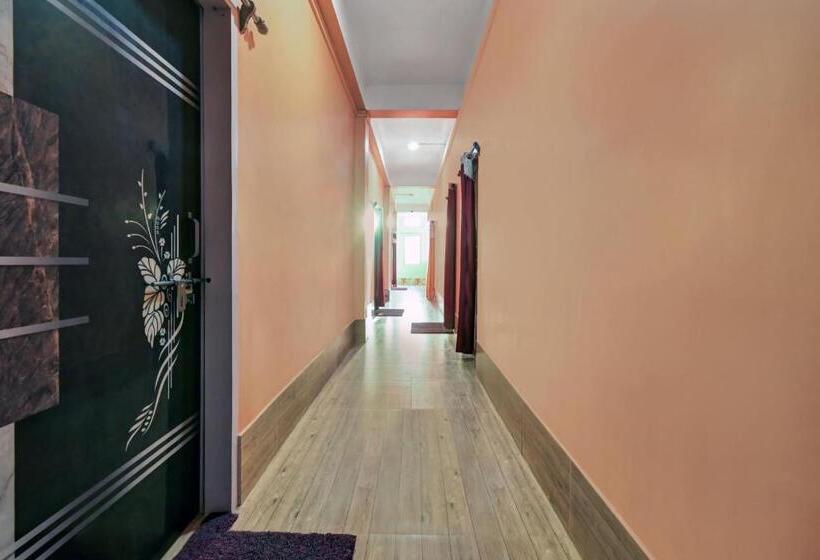 هتل Oyo Flagship 81402 The Brahmaputra Homestay