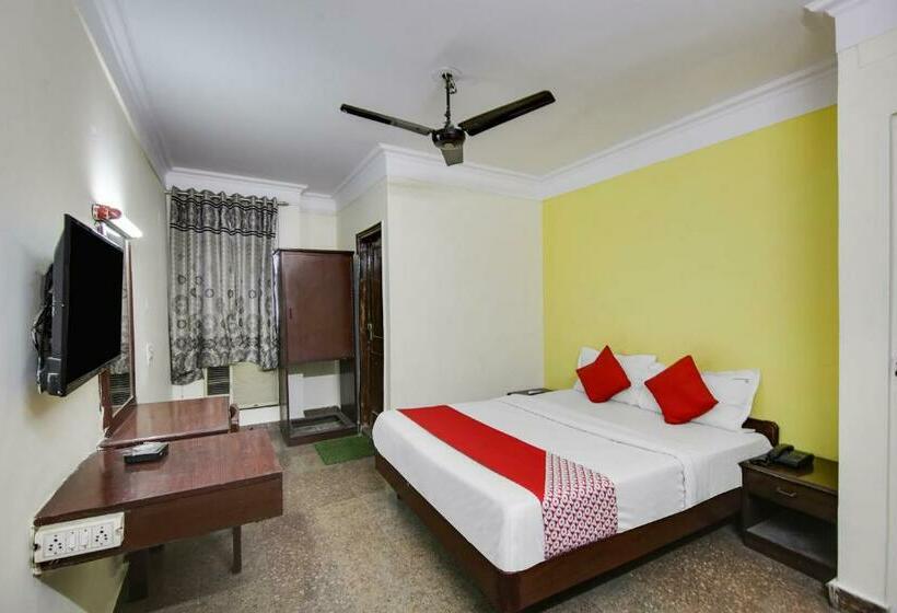 ホテル Oyo Flagship 81419 Ss Palace