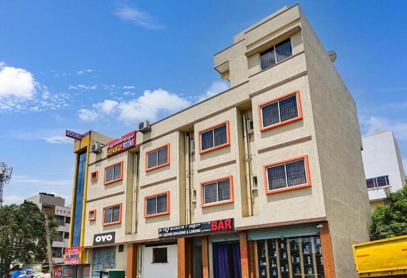 호텔 Spot On Shi Lakshmi Boarding And Lodging