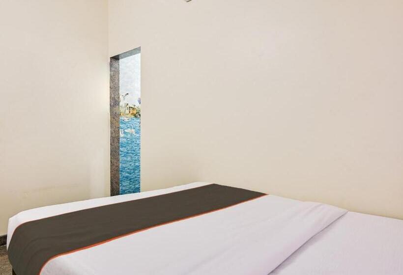 호텔 Spot On Shi Lakshmi Boarding And Lodging