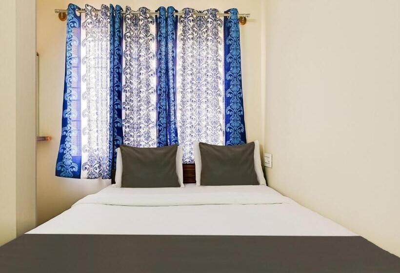 호텔 Spot On Shi Lakshmi Boarding And Lodging