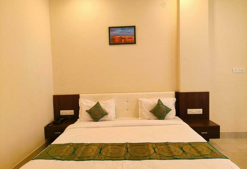 هتل Veer Palace Near Udaipole Udaipur