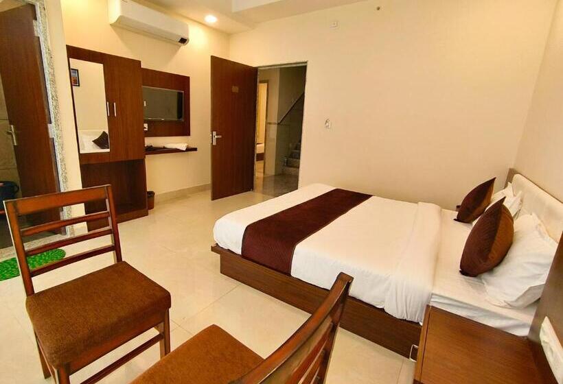 هتل Veer Palace Near Udaipole Udaipur