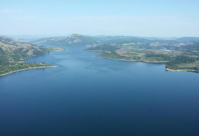 ペンション стаи за гости La Place студен кладенец