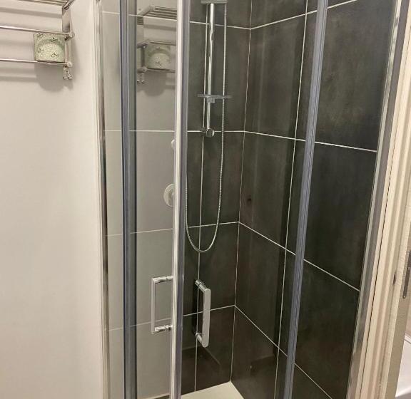 پانسیون B&b The Sisters