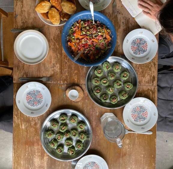 پانسیون Eco Family Guest House