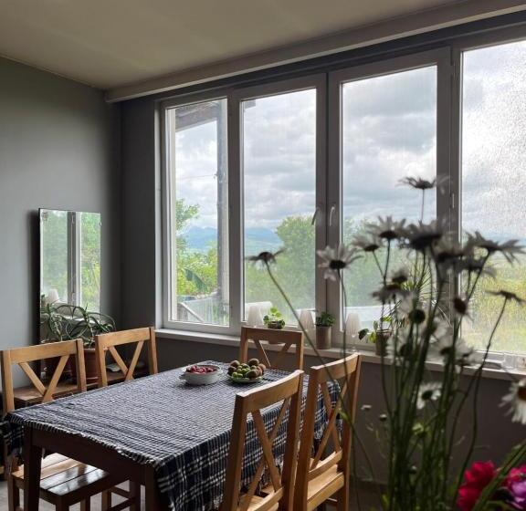 پانسیون Eco Family Guest House