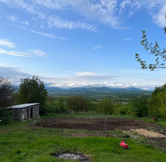 پانسیون Eco Family Guest House