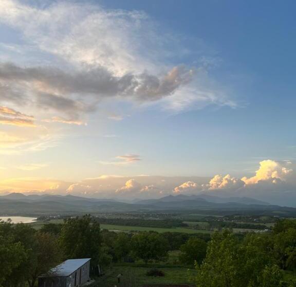 پانسیون Eco Family Guest House