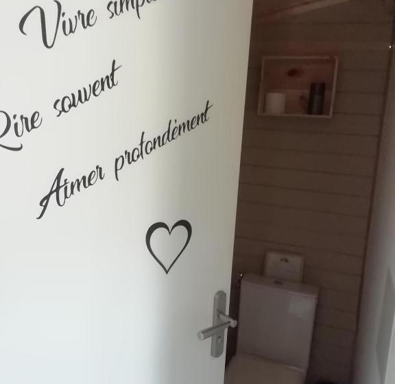 膳宿费 Lalexandrie