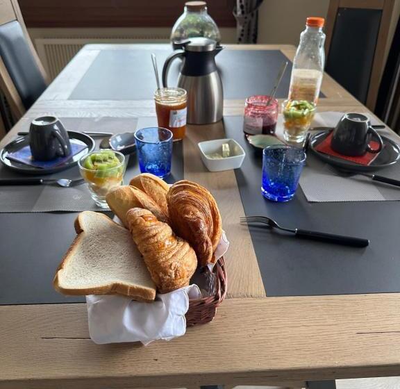 بنسيون Les Jardins De Caribole