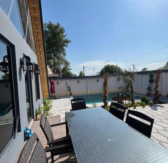 پانسیون Qafqaz House