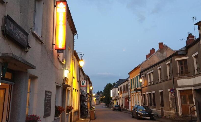 ペンション Relax Au Coeur Du Morvan