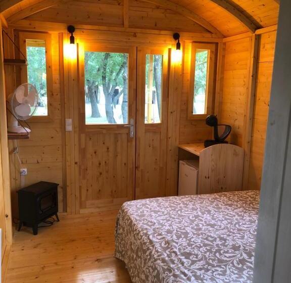 膳宿费 Roulotte Natiraa