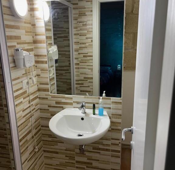 膳宿费 Sassi Low Cost