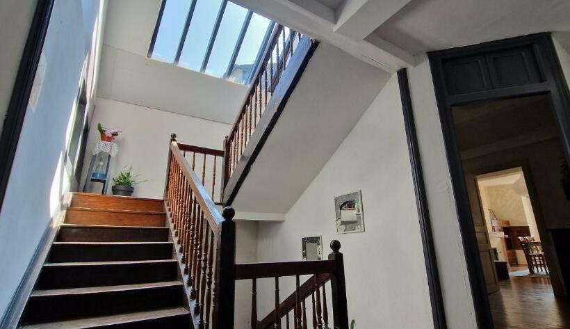 펜션 Spacieuse Suite Maison De Ville   4 Personnes