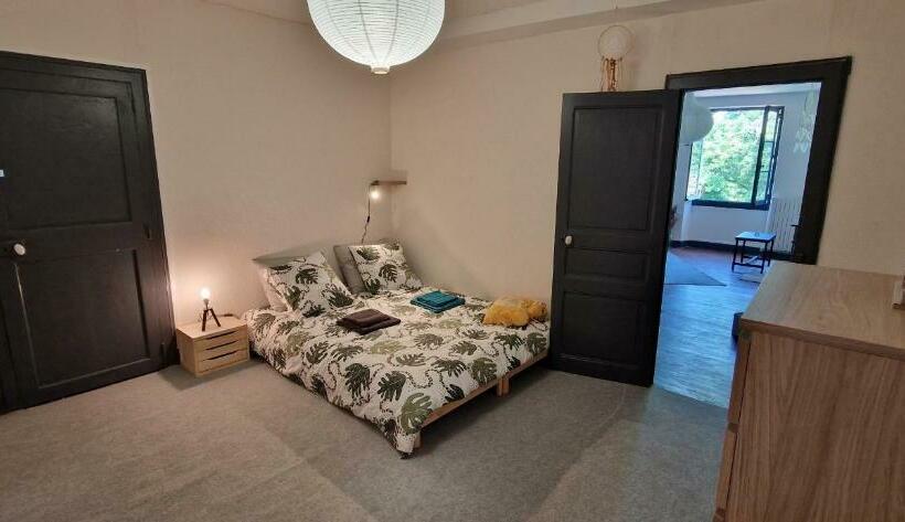 펜션 Spacieuse Suite Maison De Ville   4 Personnes