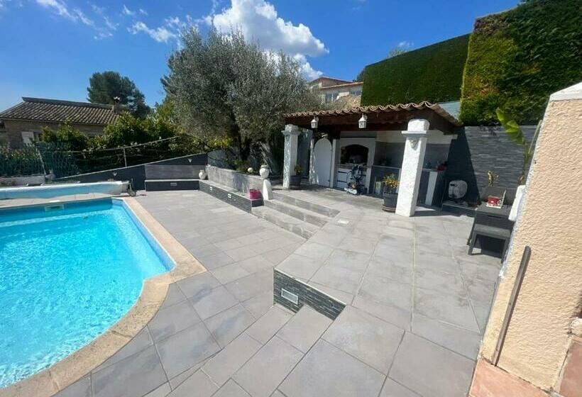 بنسيون Haut De Villa Avec Piscine Privative