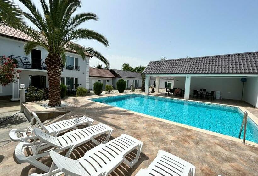 Pensionat White Villas In Batumi