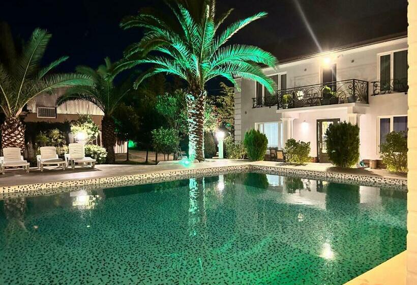 Pensionat White Villas In Batumi