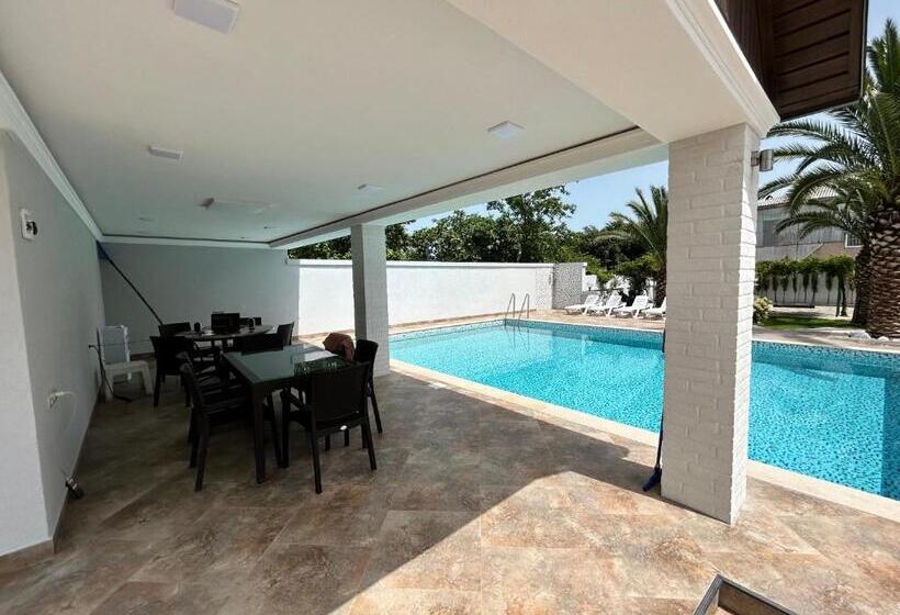 Pensionat White Villas In Batumi